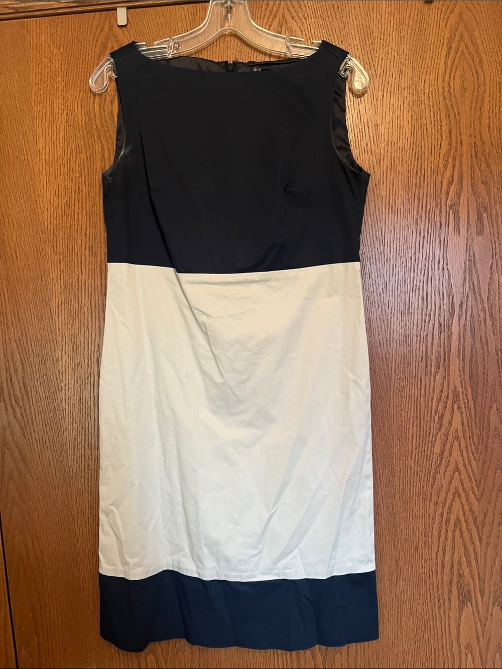 Classic Black and Cream Colorblock Sheath Dress